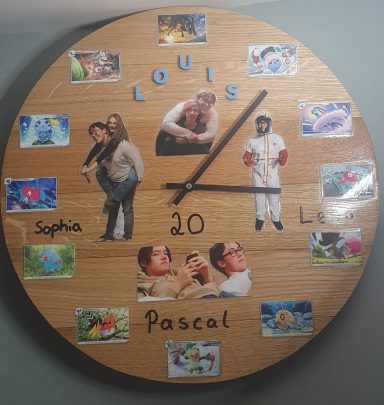 Unikat Wanduhr aus Eiche Parkett mit Pokemon
